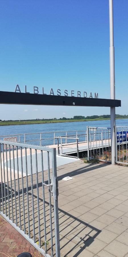 La Nostra Casa Bed and Breakfast Alblasserdam Eksteriør billede
